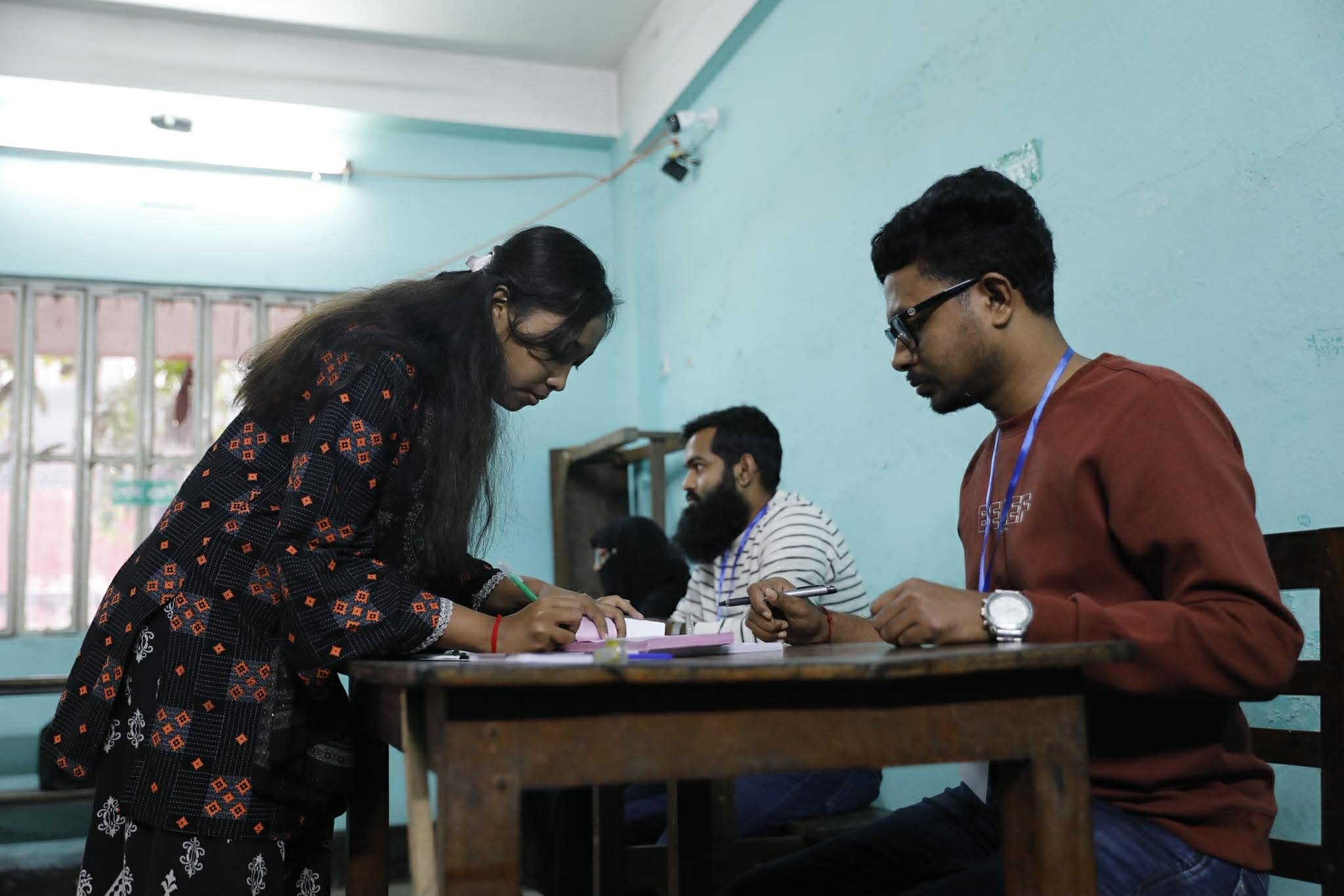 ঢাকার ৫ আসনে সকাল ১০টা পর্যন্ত ভোট পড়েছে ১২ শতাংশ