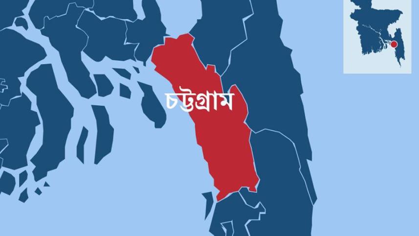 অপারেশন এস ড্রাইভ: চট্টগ্রামে অস্ত্র, গুলি ও সরঞ্জামসহ গ্রেপ্তার ২