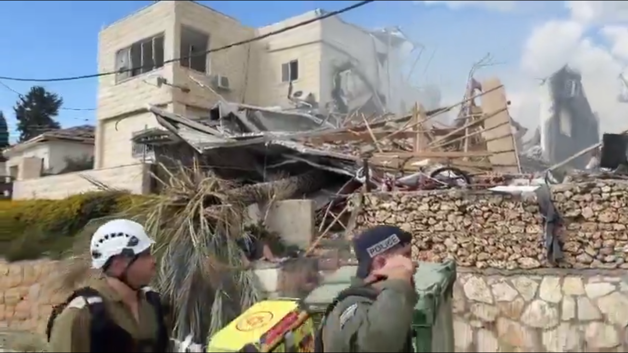 ইরানের ক্ষেপণাস্ত্র হামলায় ইসরায়েলে নিহত ৮