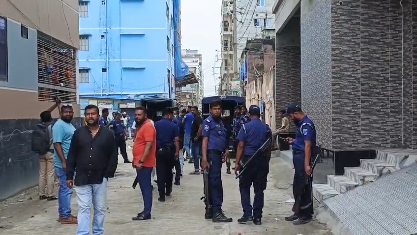 ফতুল্লায় ঝুট ব্যবসা নিয়ে যুবদলের ২ পক্ষের সংঘর্ষ, শিশুসহ গুলিবিদ্ধ ৩