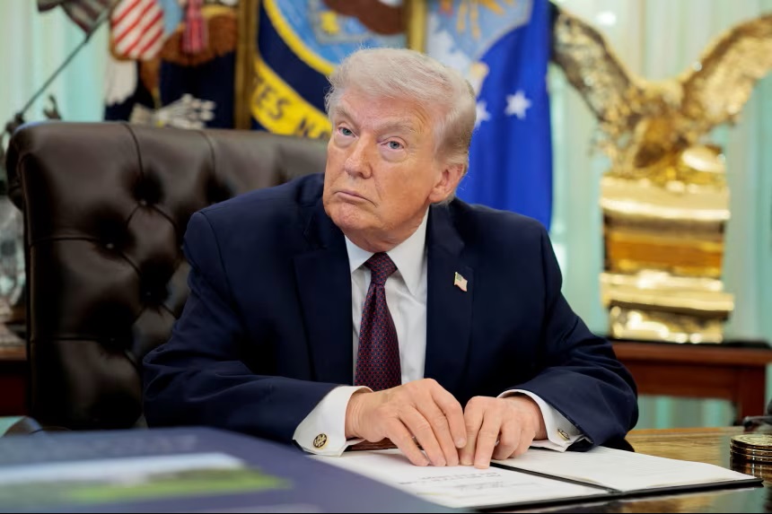 ন্যাটোকে ‘কাগুজে বাঘ’ বললেন ট্রাম্প, জোট থেকে বেরিয়ে আসার ইঙ্গিত