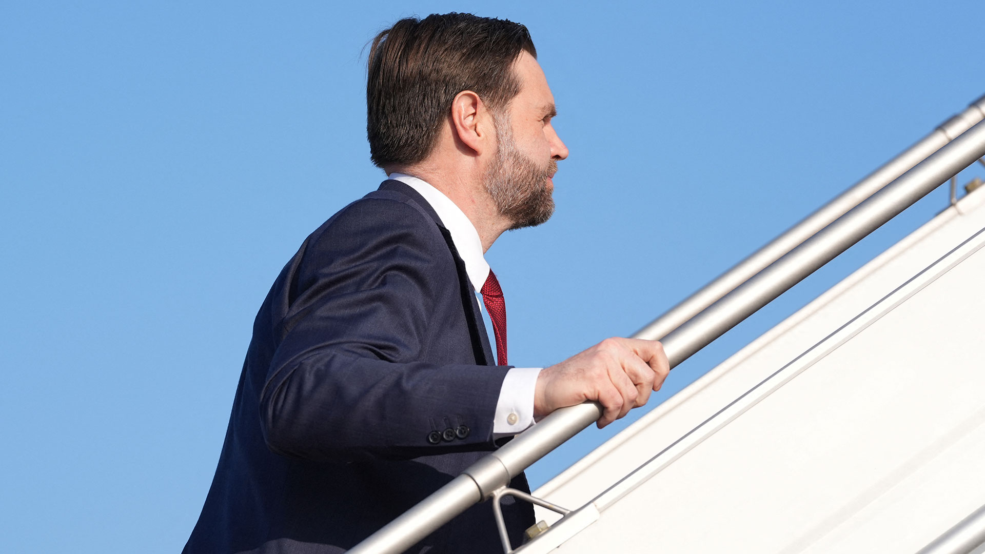 ইরানের সঙ্গে চুক্তি হয়নি, ফিরে যাচ্ছেন ভ্যান্স