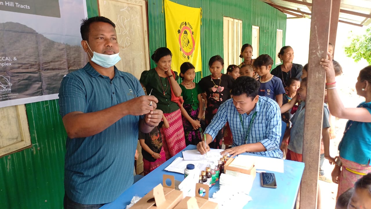 রোগী পরিবহনের সরকারি গাড়ি ও সোলার প্যানেল চেয়ারম্যানের বাড়িতে, চিকিৎসা কার্যক্রম ব্যাহত