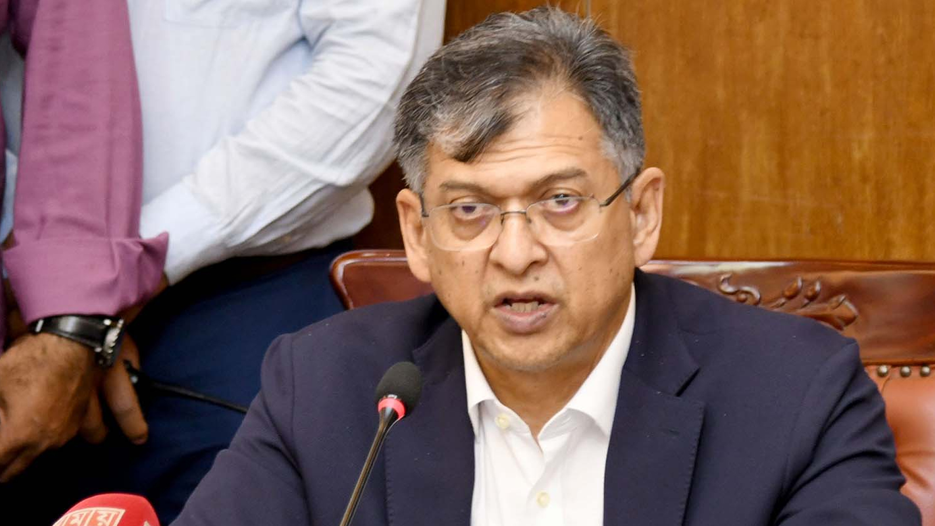 টিআইবির প্রতিবেদন পত্রিকার কাটিংয়ের ওপর ভিত্তি করে: স্বরাষ্ট্রমন্ত্রী