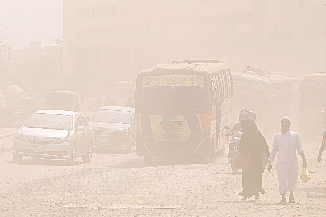 বিষাক্ত ঢাকার বাতাস