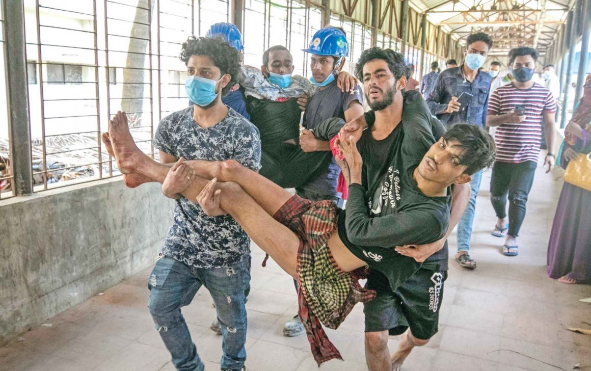 কলম যখন নিরাপত্তা হুমকি  