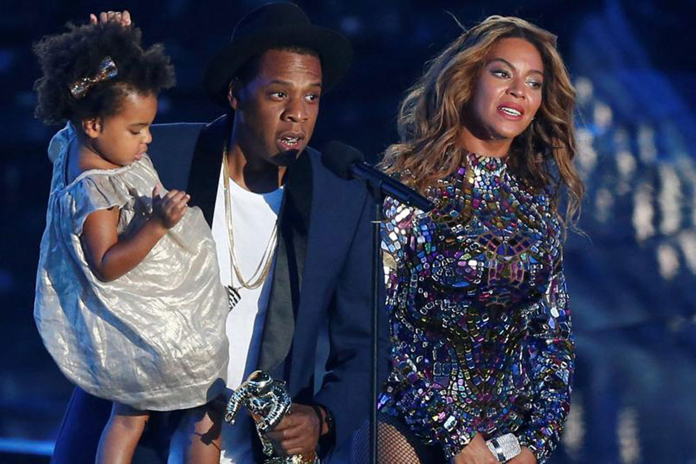 বিয়ন্সের ঘরে যমজ সন্তান