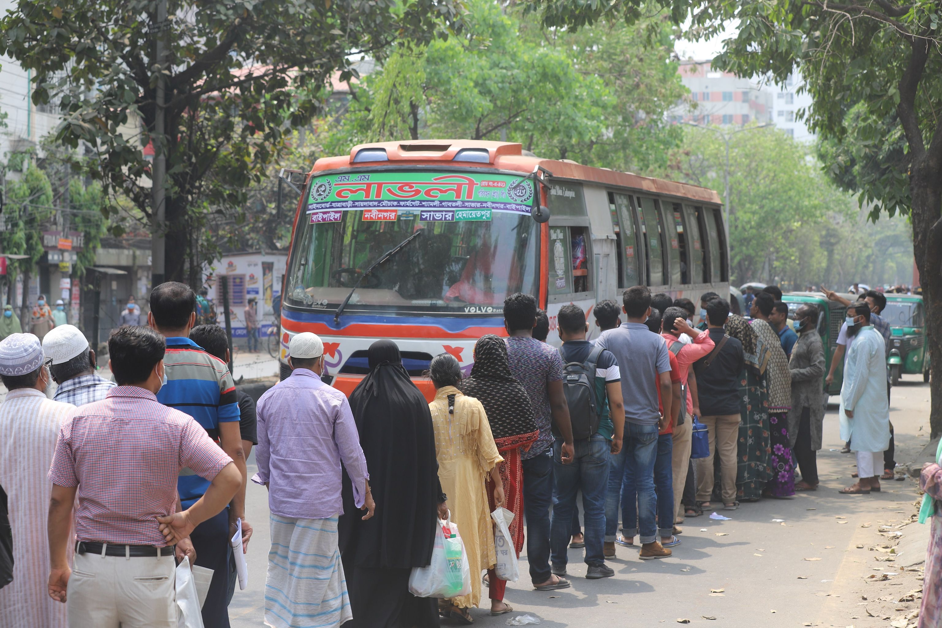 বাস ভাড়া কিলোমিটারে বাড়তে পারে ২৯, লঞ্চে ৪১ পয়সা: মন্ত্রণালয়