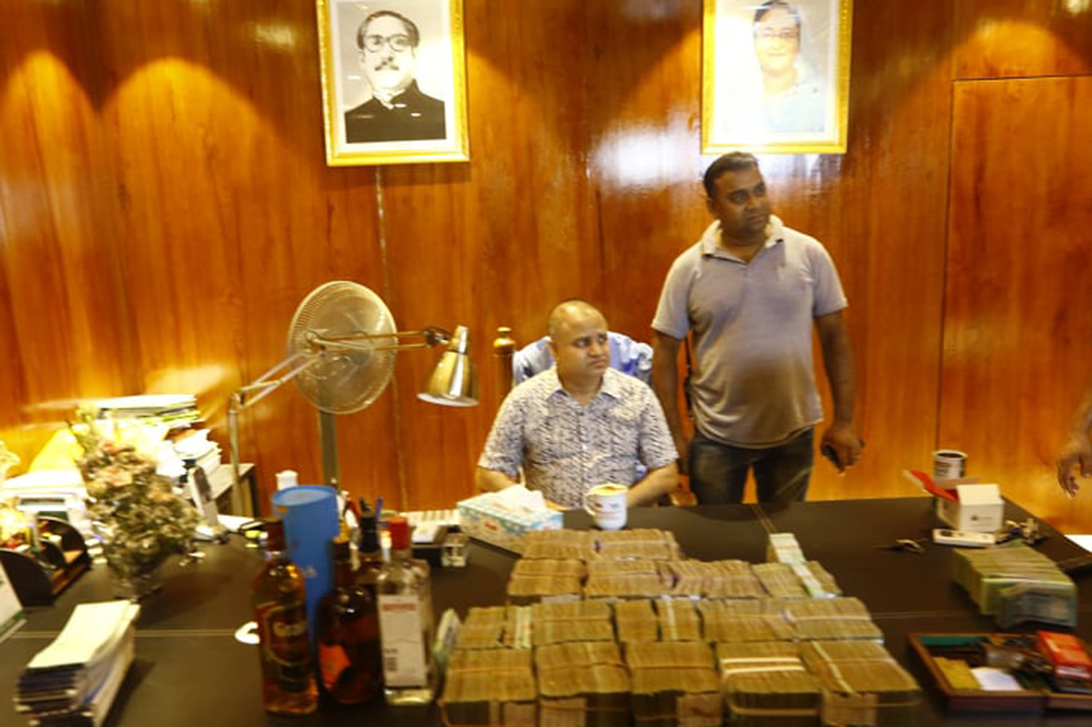 যুবলীগ নেতা জি কে শামীম আটক