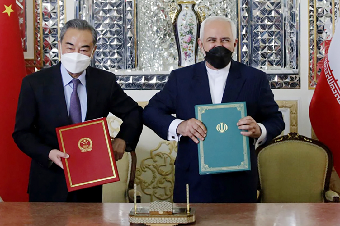চীনের সঙ্গে ইরানের ২৫ বছর মেয়াদী সহযোগিতা চুক্তি