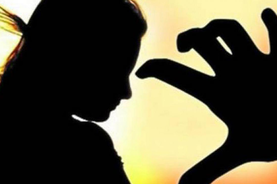 চলন্ত বাসে যৌন নিপীড়ন, চালক গ্রেপ্তার