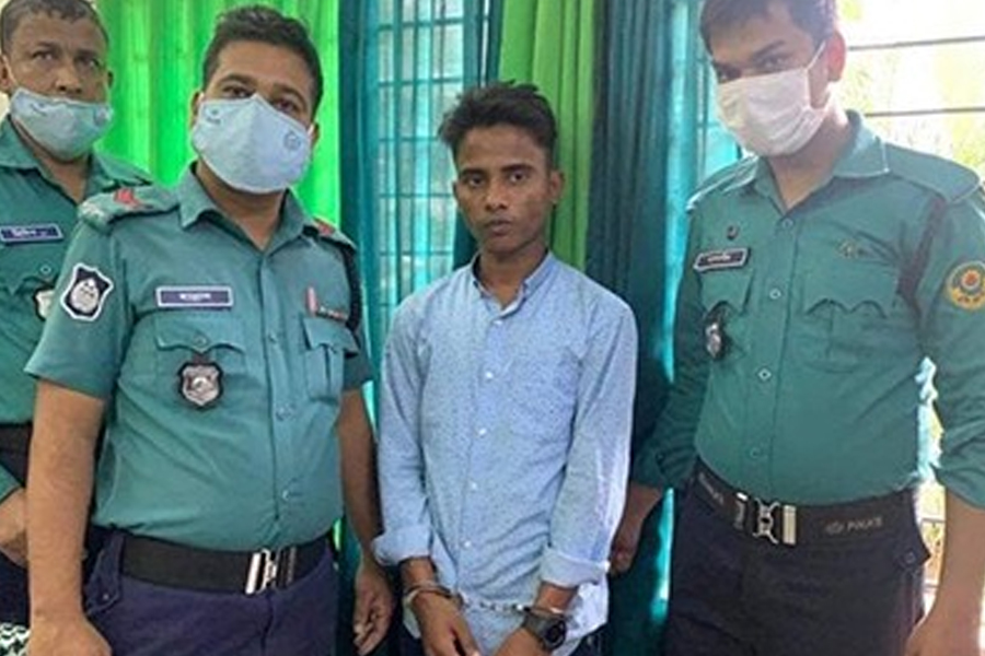 বাংলাদেশি এনআইডি দিয়ে পাসপোর্টের আবেদন, রোহিঙ্গা যুবক আটক