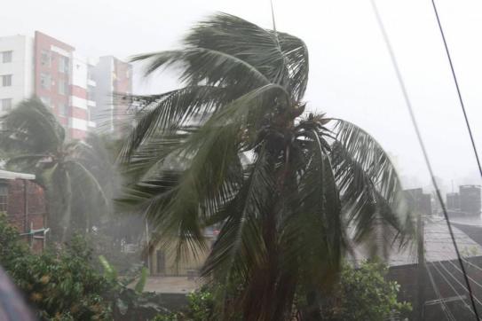 নিম্নচাপ রূপ নিতে পারে ঘূর্ণিঝড়ে, দেশের উপকূলীয় অঞ্চলে আঘাতের সম্ভাবনা