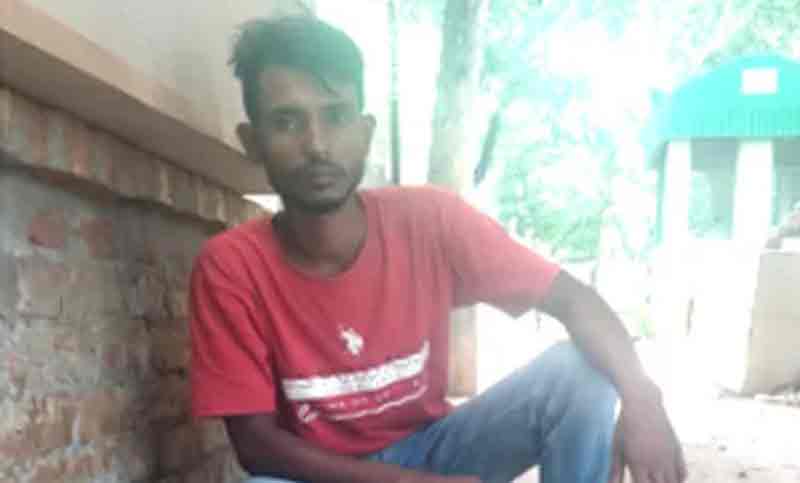 কালশী কবরস্থান থেকে ভরদুপুরে কঙ্কাল চুরি করতে গিয়ে আটক