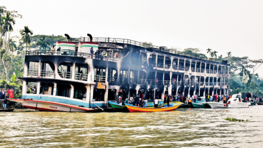 লঞ্চ ট্রাজেডি: বরগুনায় দ্বিতীয় দিনে ১৫ স্বজনের ডিএনএ নমুনা সংগ্রহ