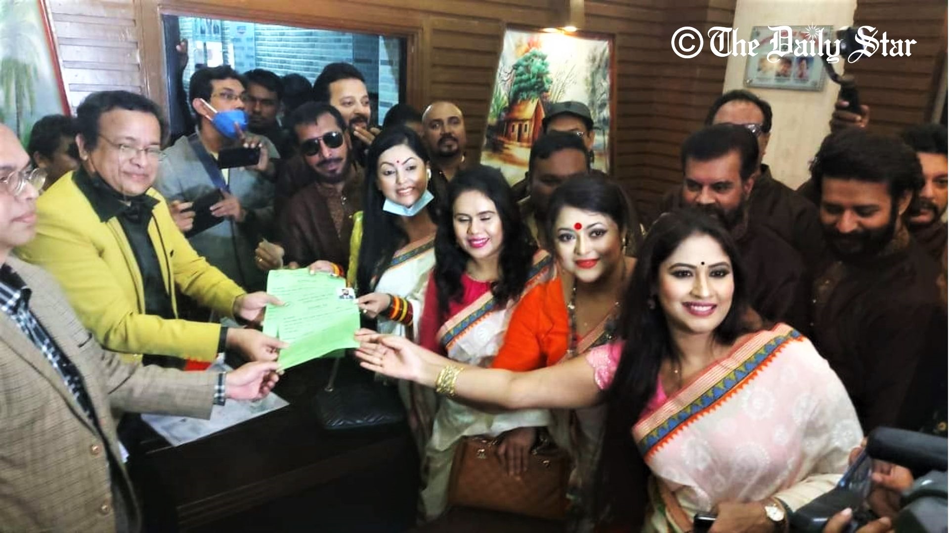 শিল্পী সমিতির নির্বাচন: কার বিপরীতে কে লড়ছেন