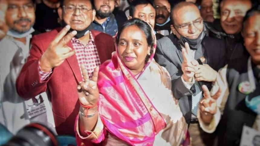 চাচার বাসায় মিষ্টি নিয়ে যাবো: আইভী