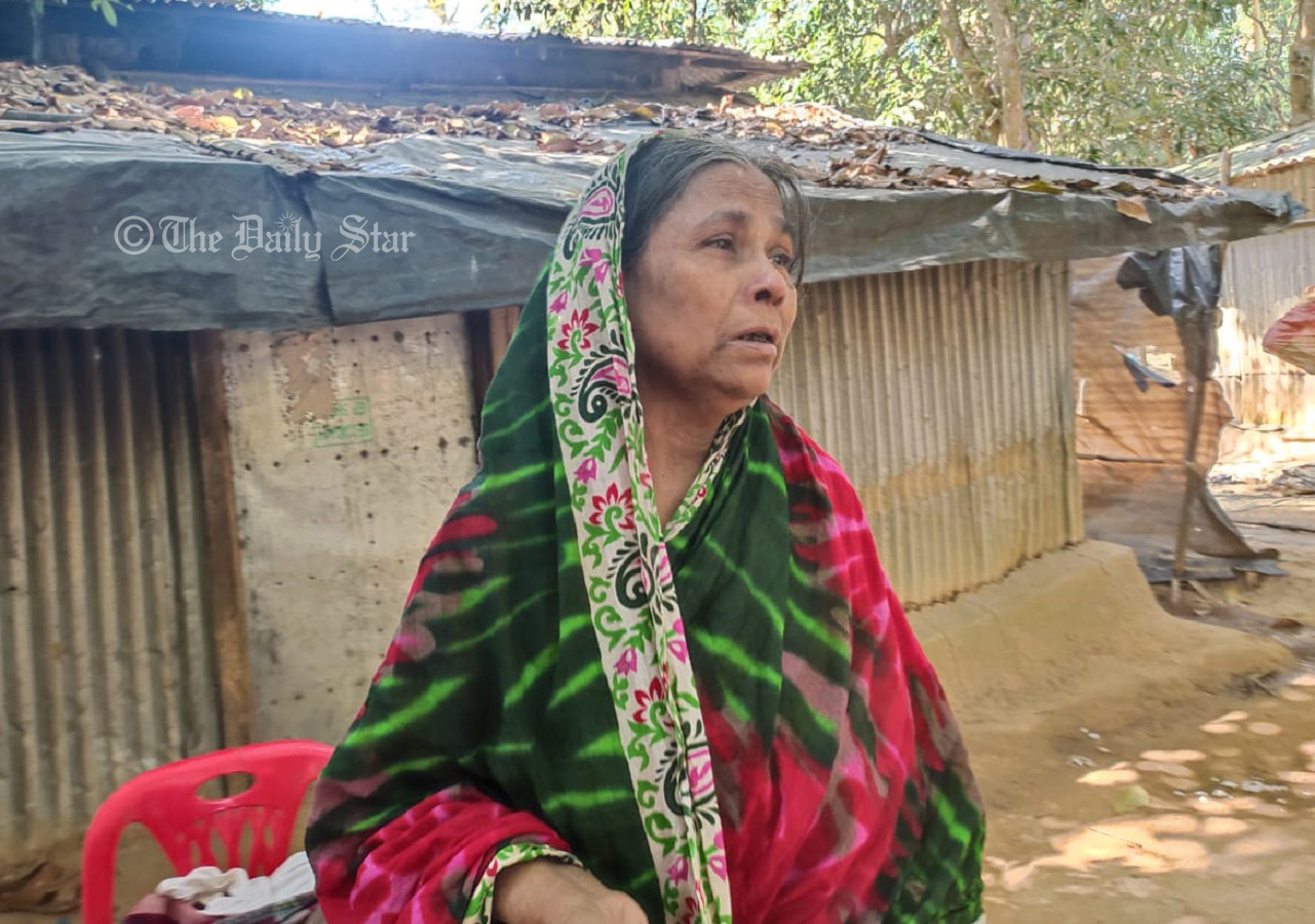 ‘ভগবান তুমি কেন আমাকেও নিয়ে গেলে না, আমি কীভাবে বাঁচব’