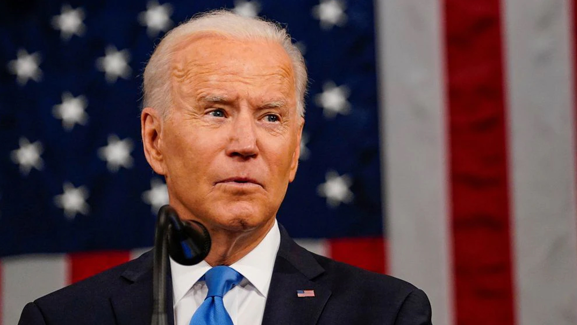 মার্কিন নাগরিকদের ইউক্রেন ছাড়তে বললেন বাইডেন