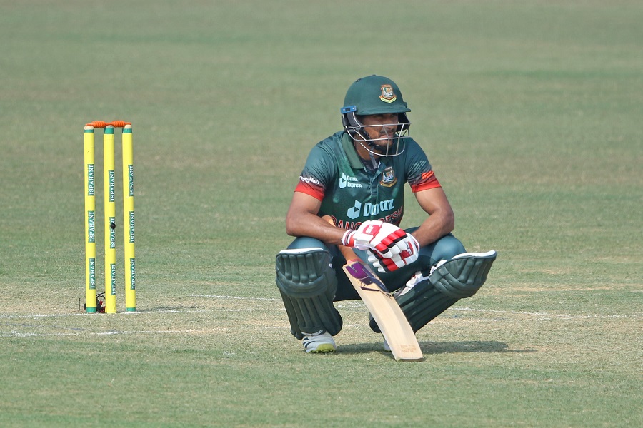 ‘অভিজ্ঞ’ তাই এশিয়া কাপের দলে মাহমুদউল্লাহ