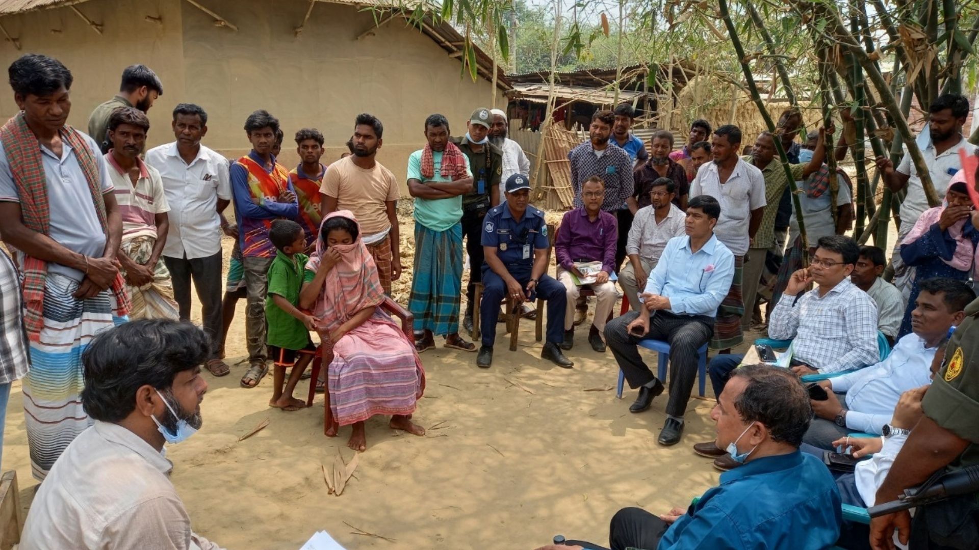 ‘সেচের পানি পাই না’ তদন্ত কমিটিকে জানালেন স্থানীয় কৃষকেরাও