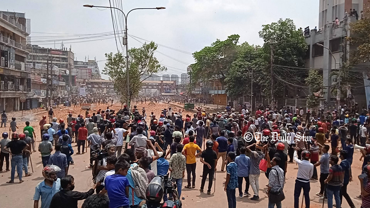 ব্যবসায়ী-শিক্ষার্থী সংঘর্ষ মামলার প্রধান আসামি দোকান মালিক বিএনপি নেতা মকবুল
