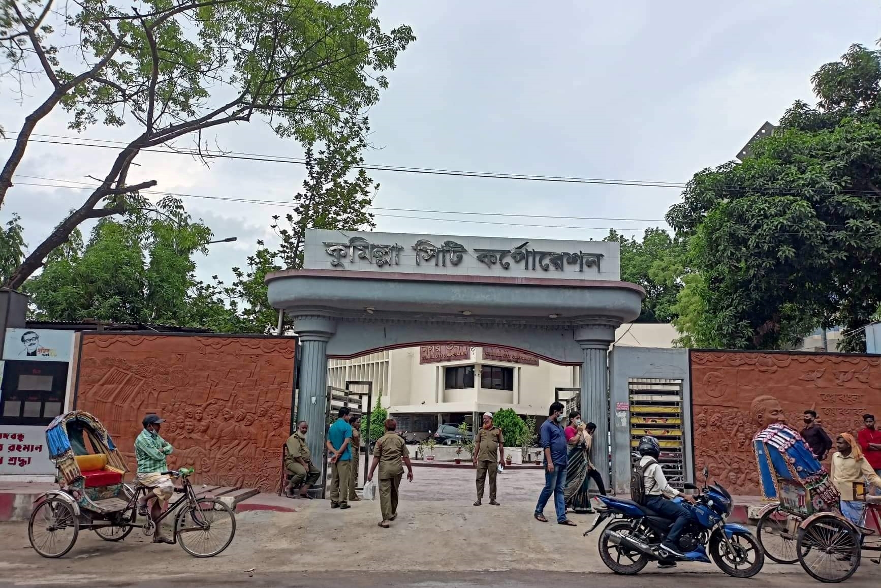 কুমিল্লা সিটি নির্বাচনে আ. লীগ থেকে মনোনয়নপ্রত্যাশী ১৪ জন, সাক্কু হচ্ছেন স্বতন্ত্র প্রার্থী