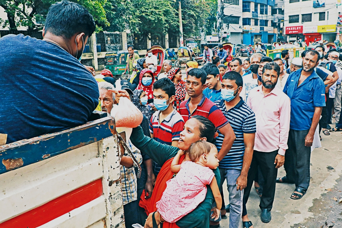 ১৫ হাজার মে. টন ডাল, ২২৫ লাখ লিটার তেল কিনবে টিসিবি