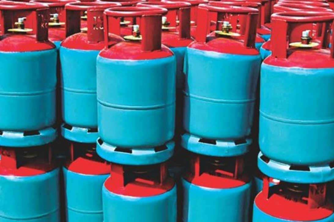 ১২ কেজি এলপিজির দাম ৪১ টাকা বেড়ে ১৪৭৪