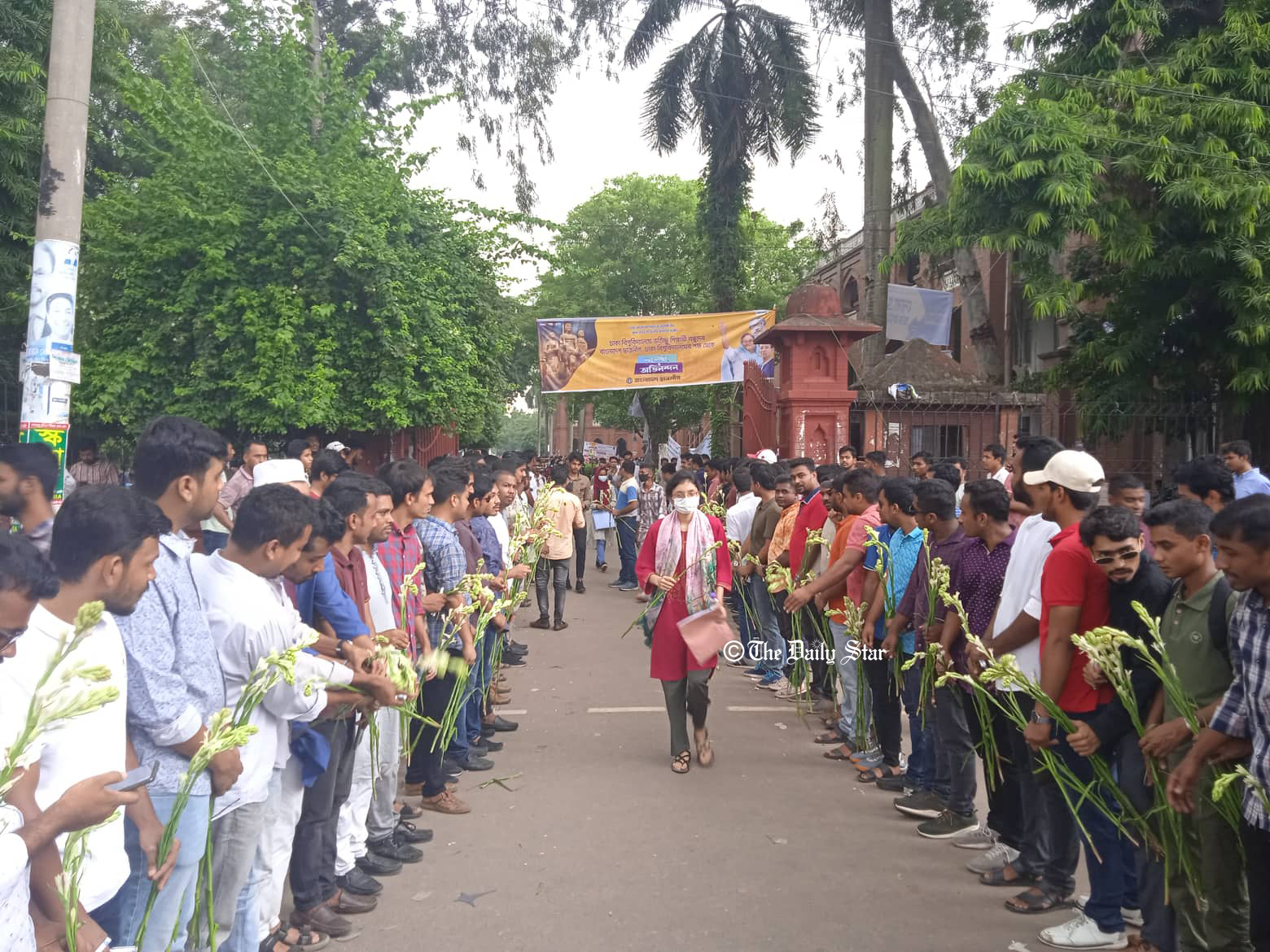 আজও ঢাবি ক্যাম্পাসে ছাত্রদল, বাধা দেয়নি ছাত্রলীগ