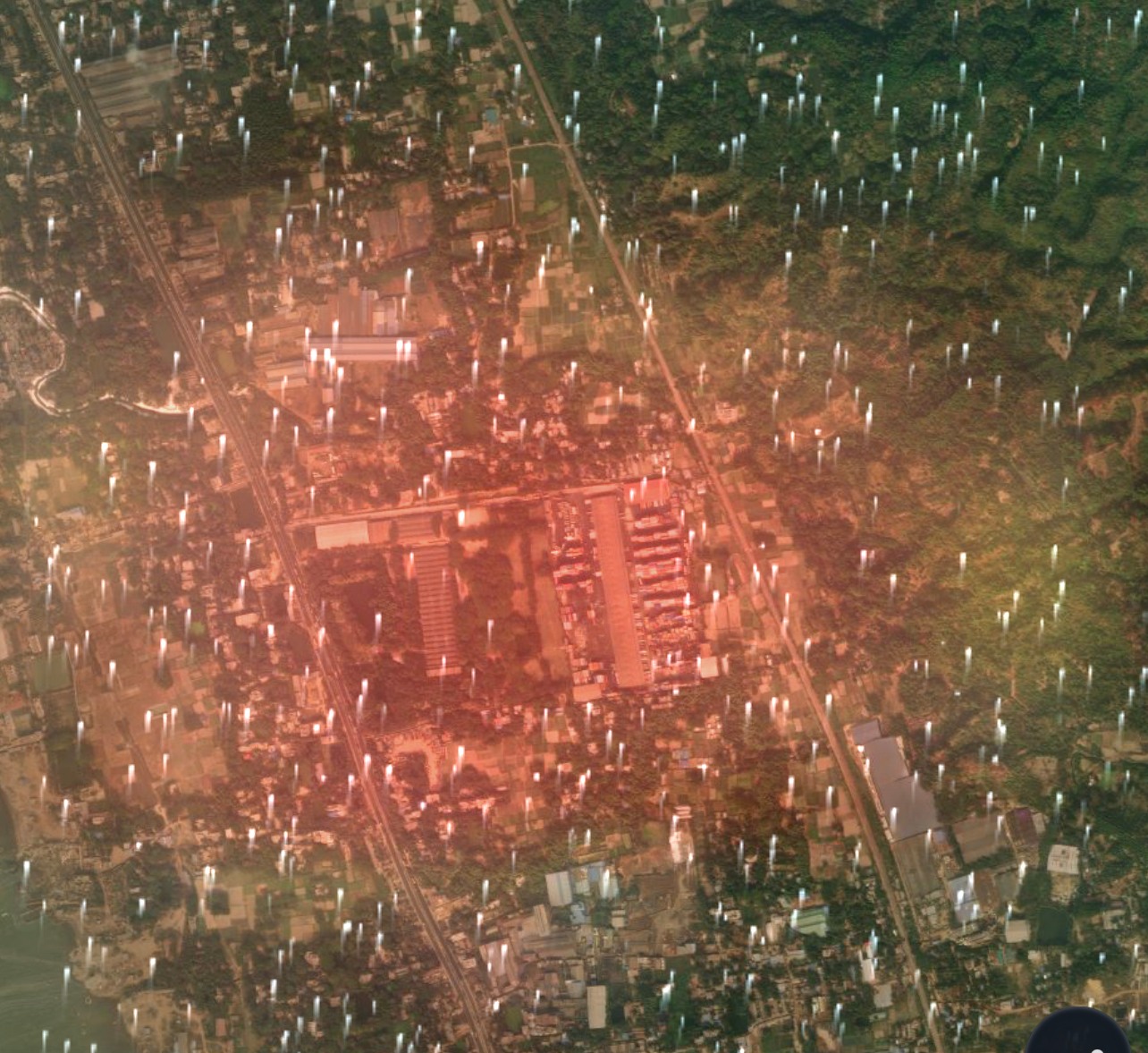 সীতাকুণ্ডের আগুন, ধোঁয়া, উত্তাপ আড়াই কিলোমিটার জুড়ে, পরোক্ষ প্রভাব ১০ কিলোমিটারে