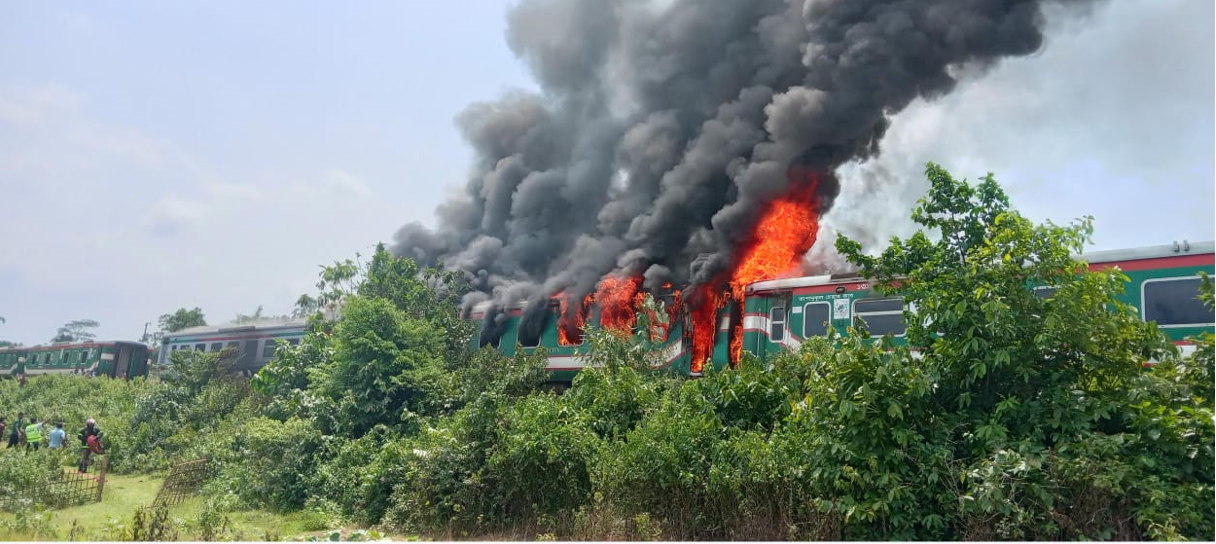 ৪ ঘণ্টা পর ঢাকা-সিলেট রুটে রেল যোগাযোগ স্বাভাবিক