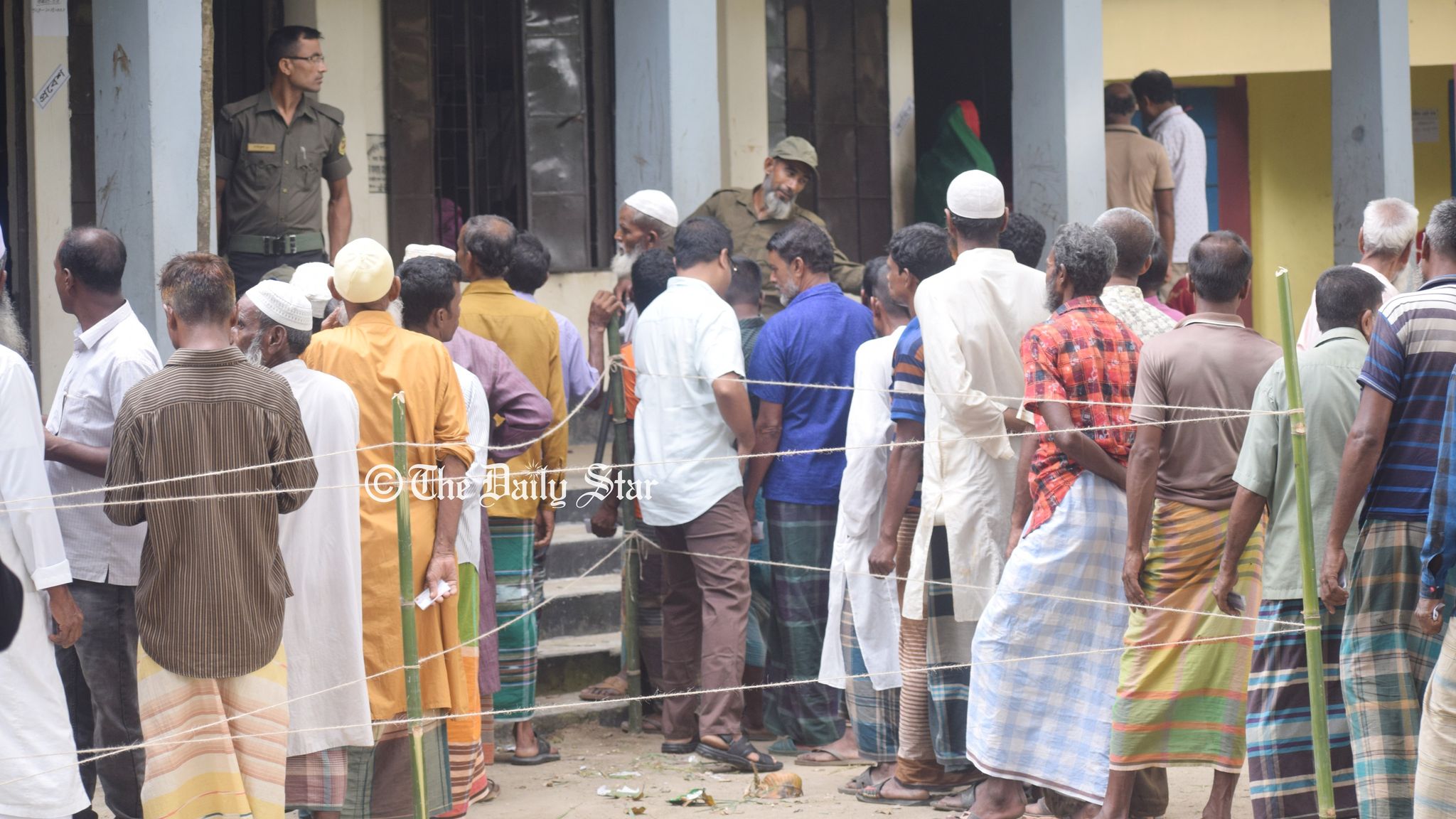 ১৩১ ইউপি নির্বাচনে ভোটগ্রহণ চলছে