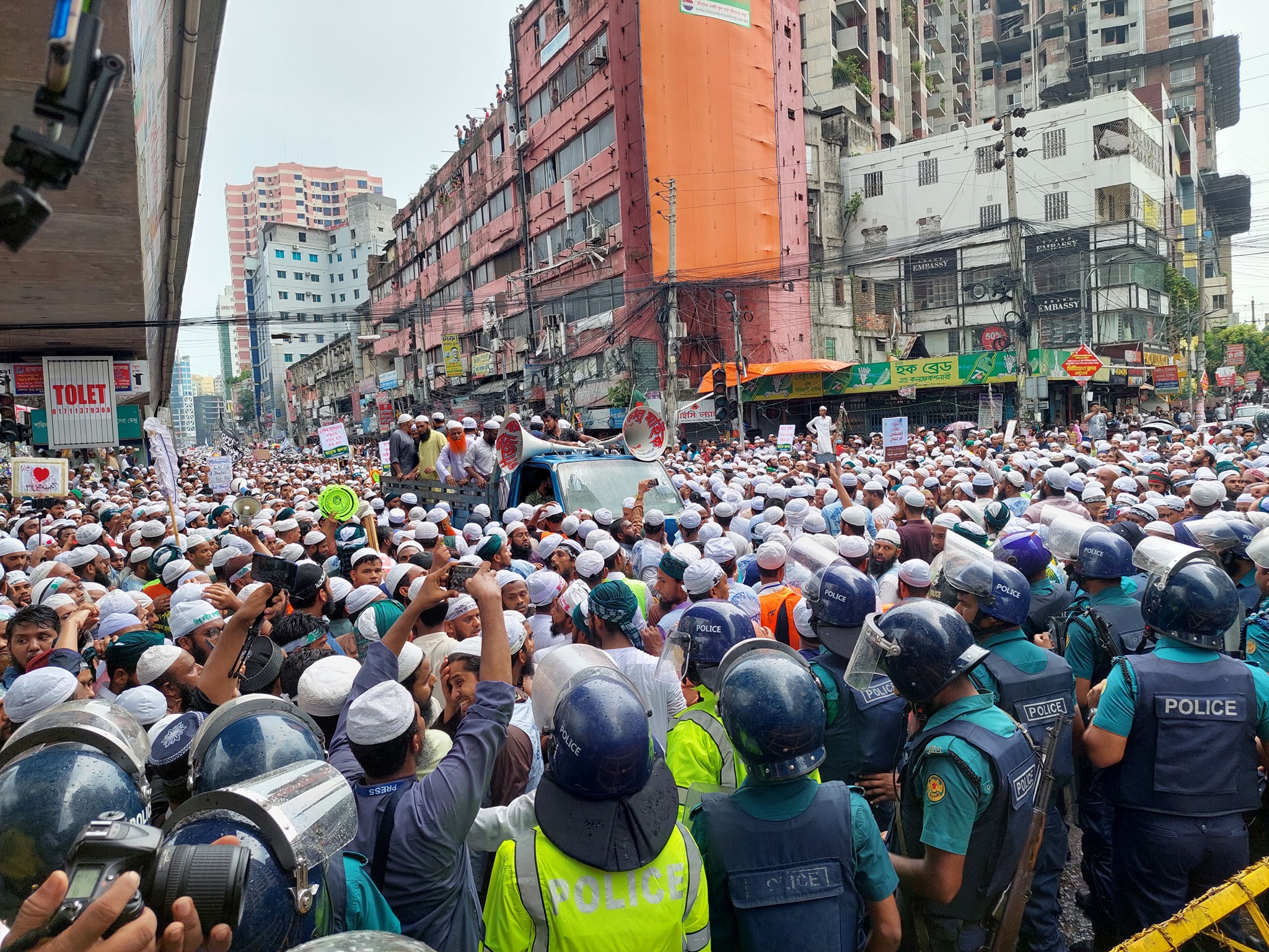  ভারতীয় হাইকমিশনে ইসলামী আন্দোলনের ৫ সদস্যের প্রতিনিধিদল