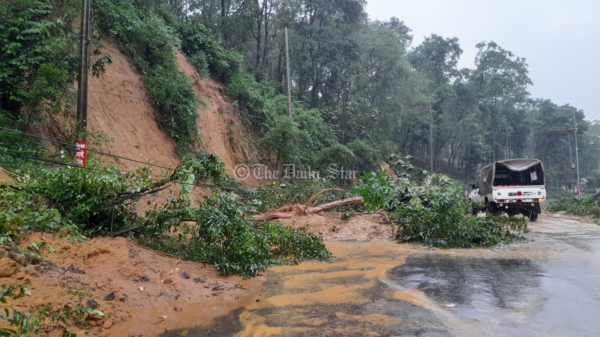 সিলেটে পাহাড় ধস আতঙ্ক