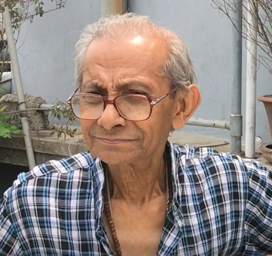 জমি দখলের শিকার ইমেরিটাস অধ্যাপক অরুণ বসাক