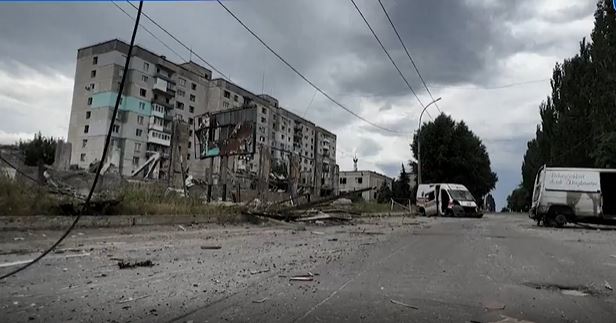 রুশ হামলায় সেভেরোদনেৎস্কের পর লিসিচানস্কও পতনের মুখে