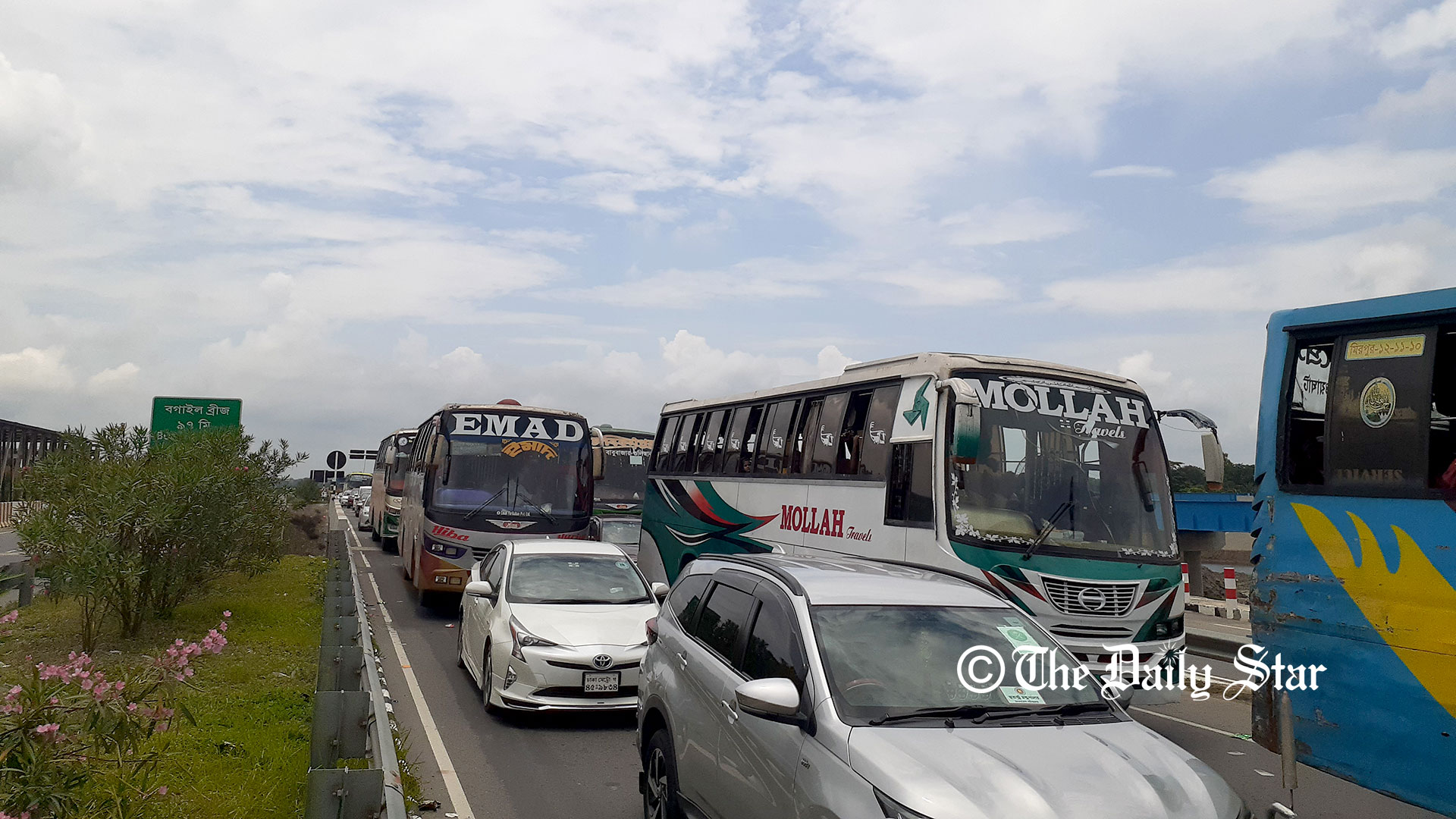ঢাকা-ভাঙ্গা এক্সপ্রেসওয়ে: ১০ টোল বুথের ৭টি চালু, যানজট কমে ১ কিমি