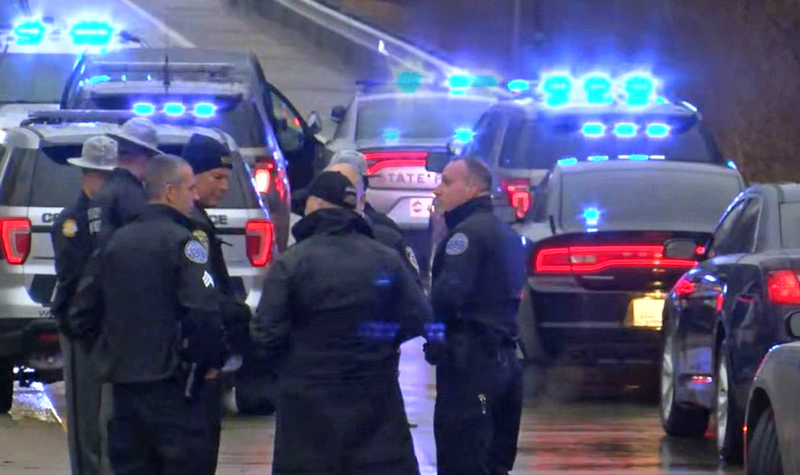 যুক্তরাষ্ট্রের কেন্টাকিতে বন্দুকধারীর গুলিতে ৩ পুলিশ কর্মকর্তা নিহত