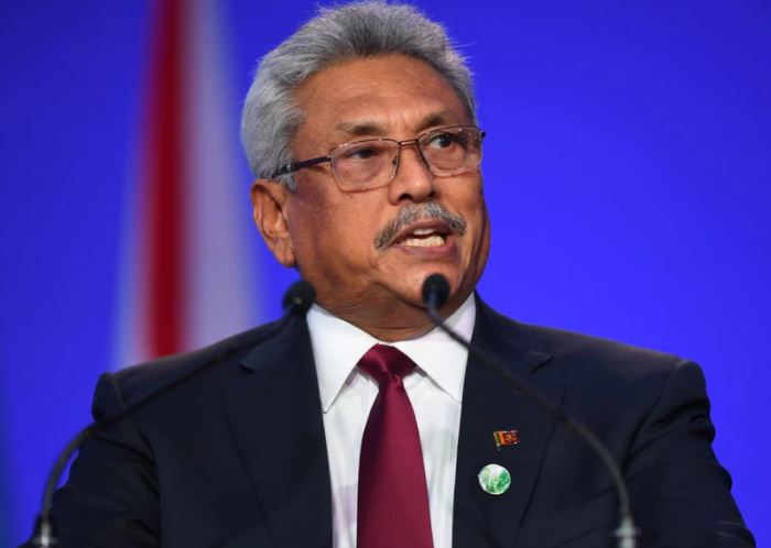 শ্রীলঙ্কার প্রেসিডেন্টের বাসভবনে ঢুকে পড়েছেন বিক্ষোভকারীরা