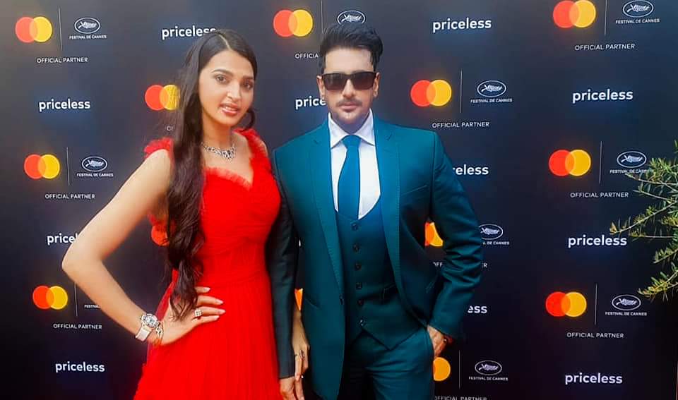 ৮ বছর পর সিনেমা দেখতে বর্ষা-অনন্ত জলিল