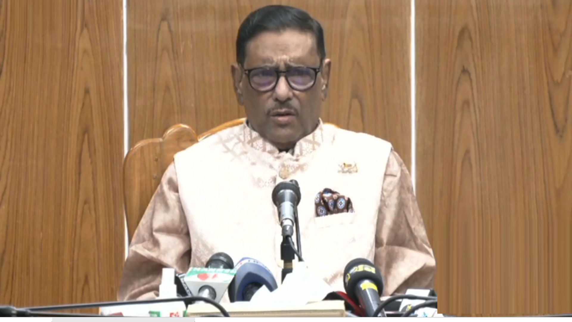 বিআরটি প্রকল্প গলার কাঁটা হয়ে গেছে: সেতুমন্ত্রী