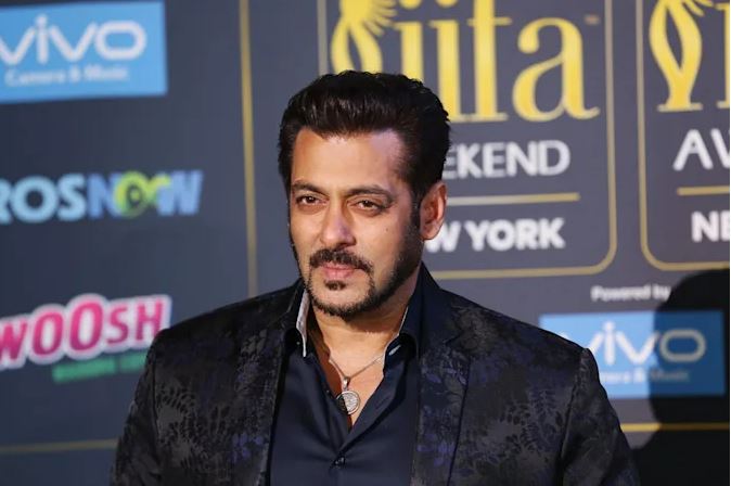 যে কারণে ভক্তদের সঙ্গে ঈদ শুভেচ্ছা বিনিময় হয়নি সালমানের