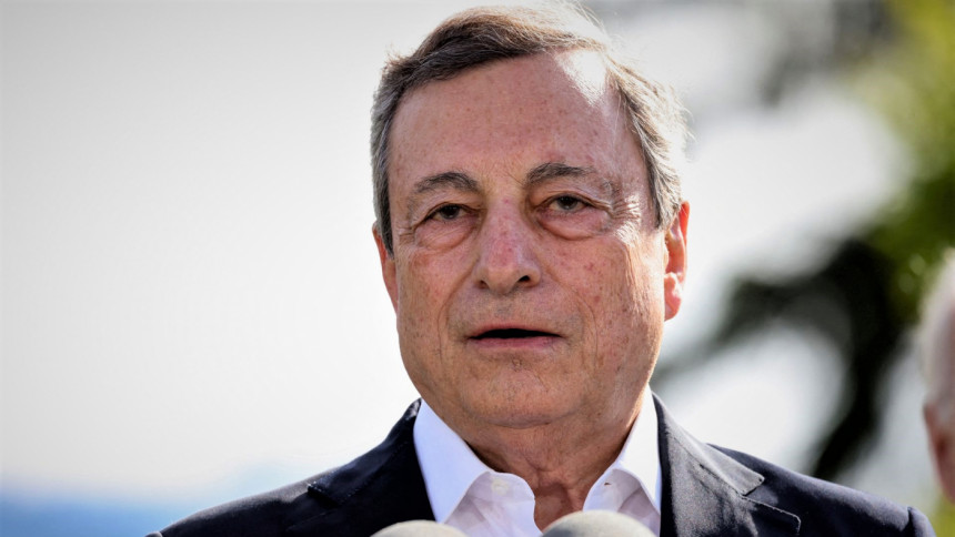 ইতালির প্রধানমন্ত্রীর পদত্যাগের ঘোষণা