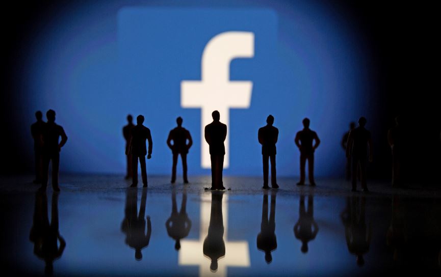 একটি অ্যাকাউন্টে ৫টি পর্যন্ত প্রোফাইল চালুর সুযোগ দেবে ফেসবুক