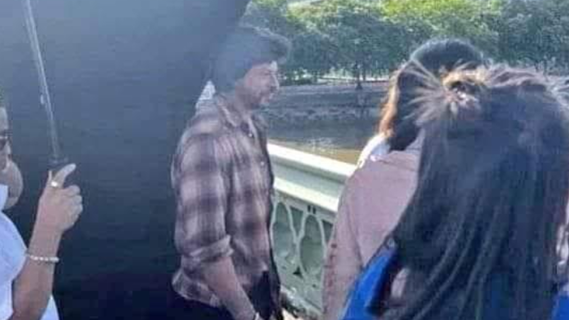 ‘ডানকি’ থেকে শাহরুখের লুক ফাঁস