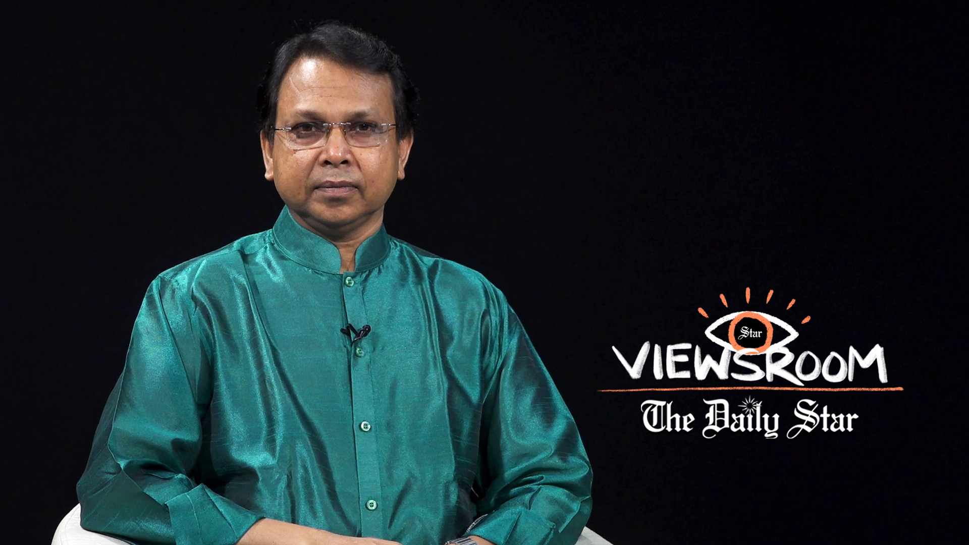 বিশ্ববাজারে তেলের দাম কমলেও দেশে কেন বাড়ল