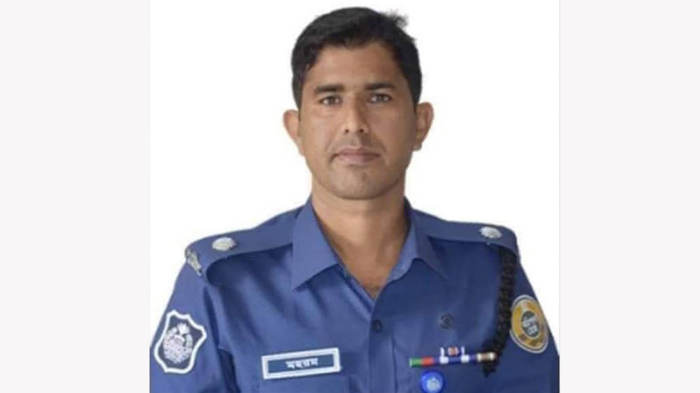 বরগুনায় ছাত্রলীগকে লাঠিপেটা: অতিরিক্ত পুলিশ সুপার মহরম আলী প্রত্যাহার