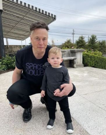 টুইটারের সঙ্গে আইনি লড়াইয়ে তথ্য চেয়েছেন মাস্ক