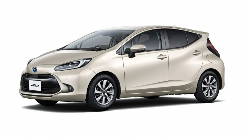 ২০ লাখের মধ্যে ৪ হ্যাচব্যাক কার